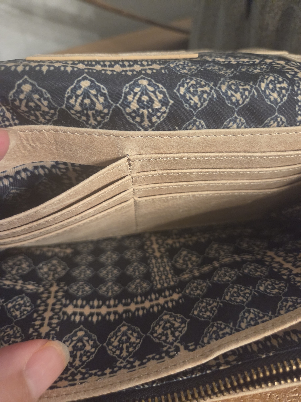 Lucky Brand Beige Suede Wallet with Tan Strap Rings - Picture 9 of 10